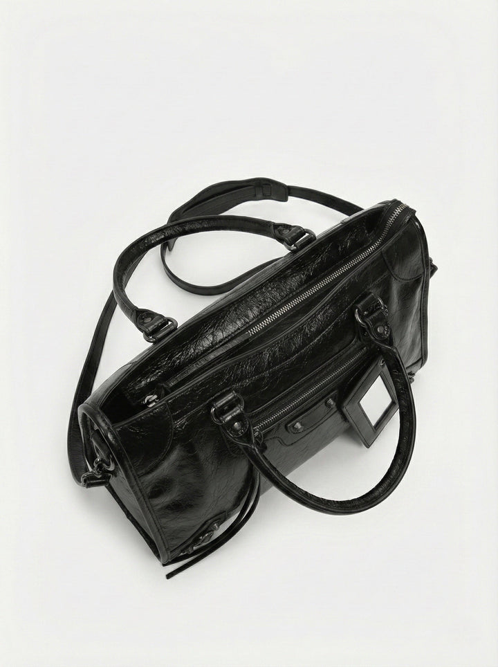 Carmela- Stylish Handbag with Spacious Interior & Minimalist Design